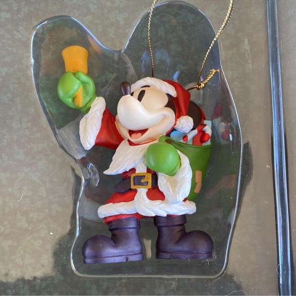 Vintage Disney Mickey and friends Ornament Book - Picture 9 of 13